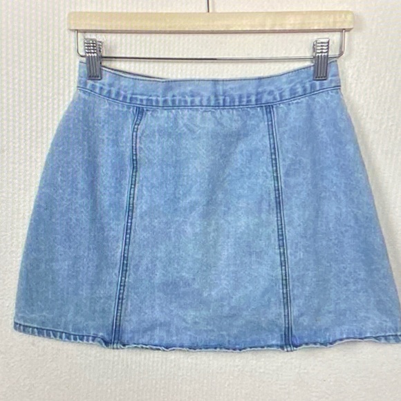 BDG Light Blue Button-Front Mini Skirt - Picture 2 of 4
